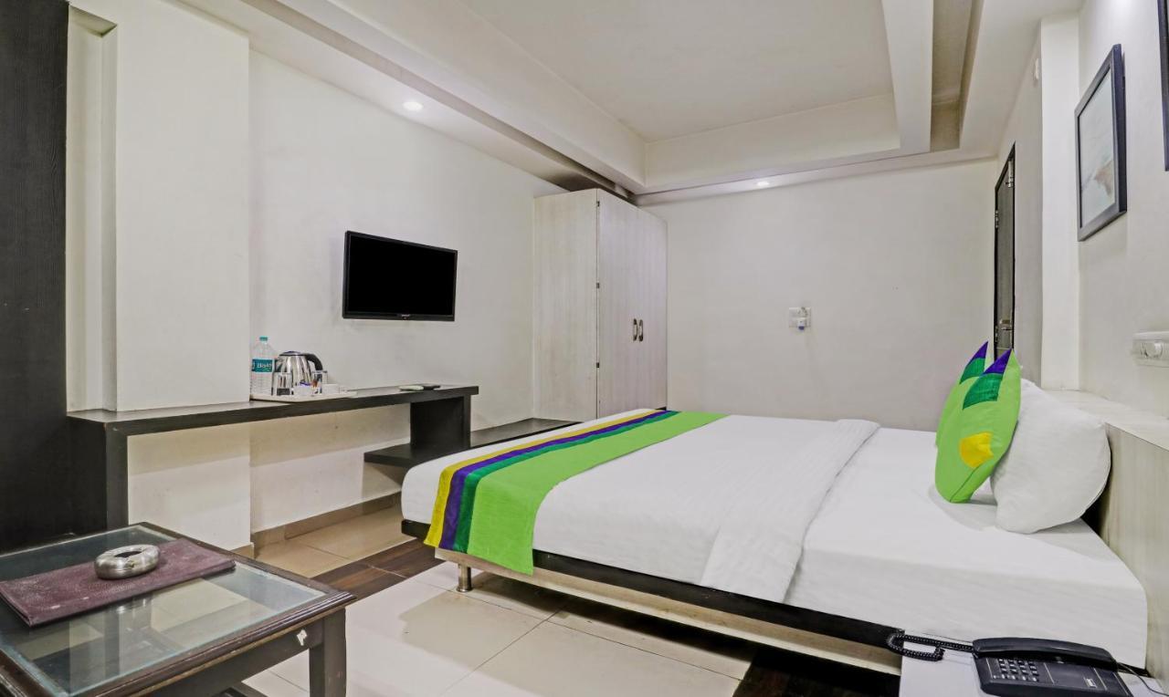 Treebo Mohit Regency Hotell Bhopal Exteriör bild