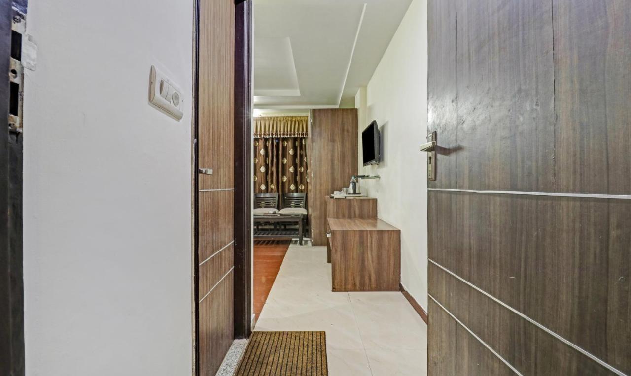 Treebo Mohit Regency Hotell Bhopal Exteriör bild