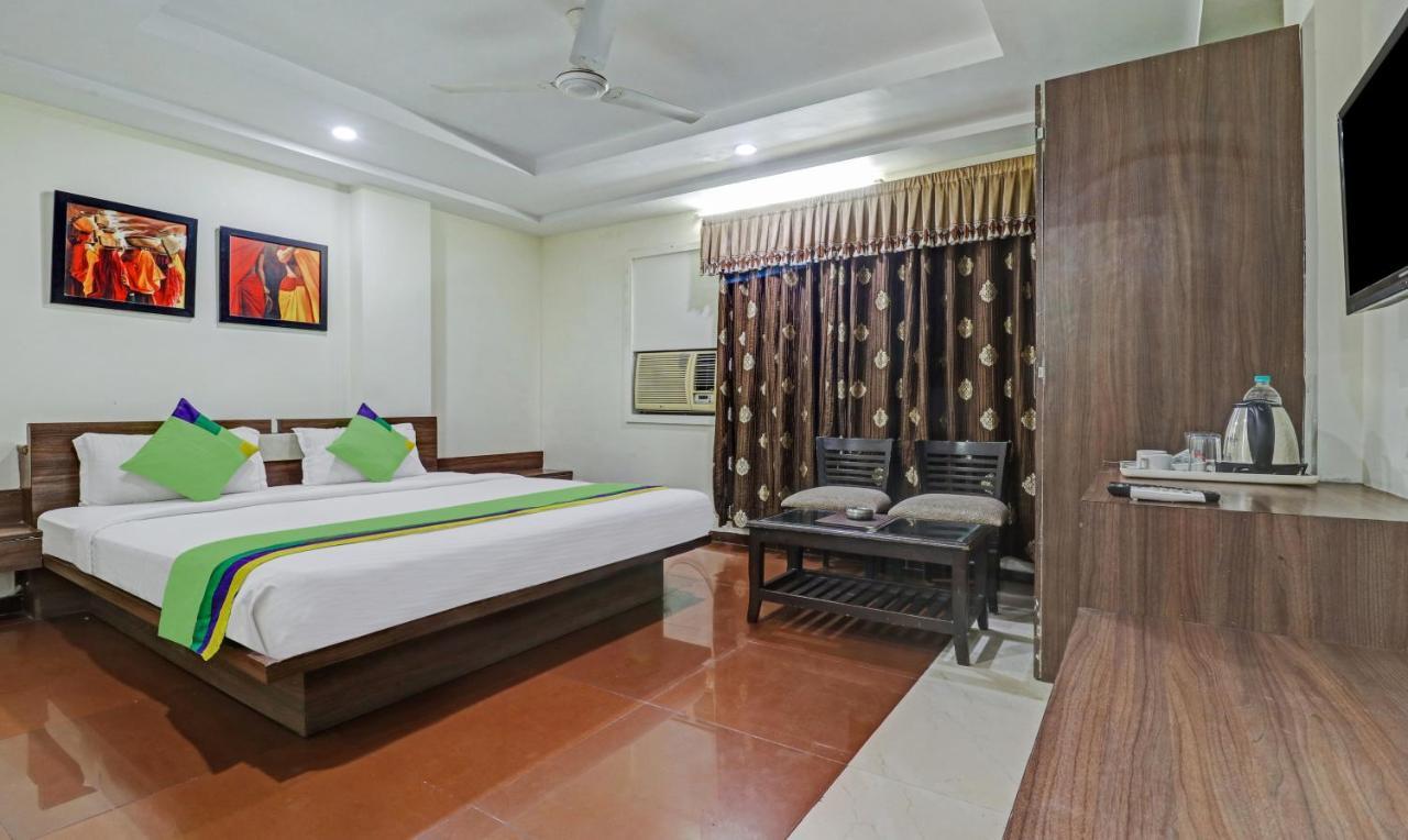 Treebo Mohit Regency Hotell Bhopal Exteriör bild
